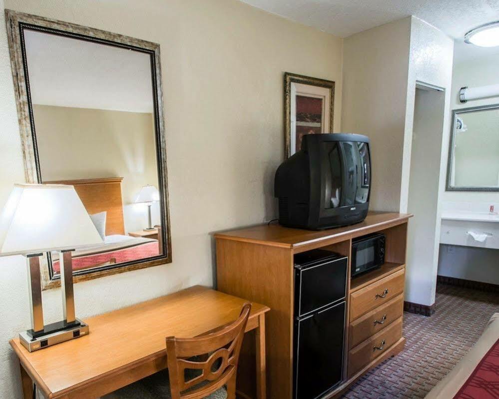 Quality Inn Atlantic Beach-Mayo Clinic Jax Area Экстерьер фото